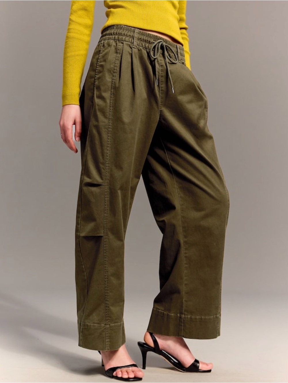 OLD NAVY & CHRISTOPHER JOHN ROGERS High-Waisted Pull-On Utility Barrel Pants